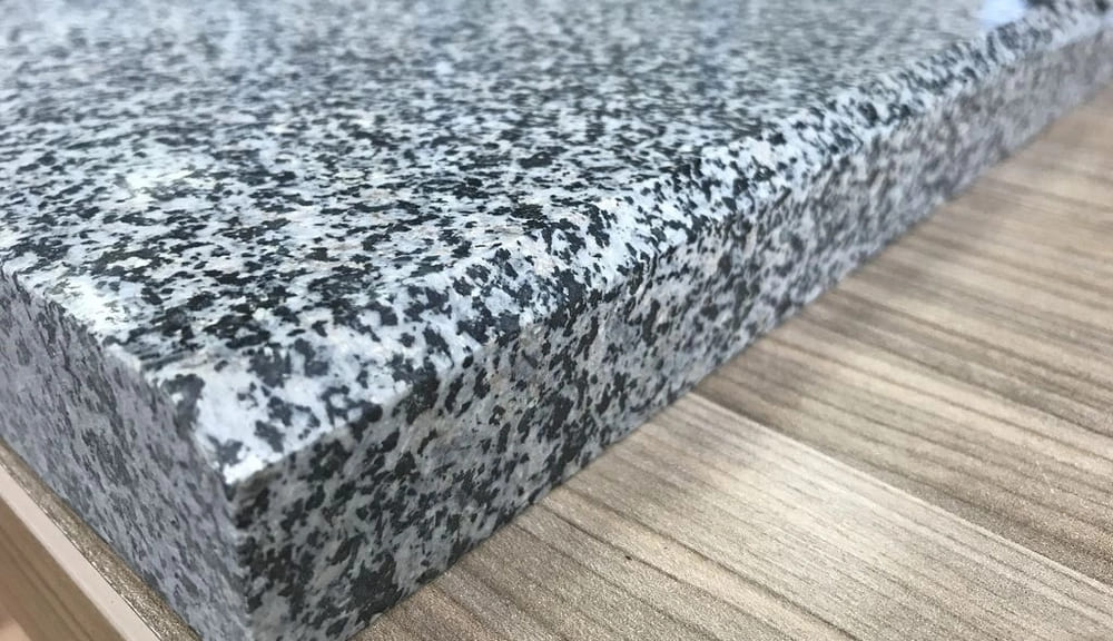 termoobrabotannyi-granit